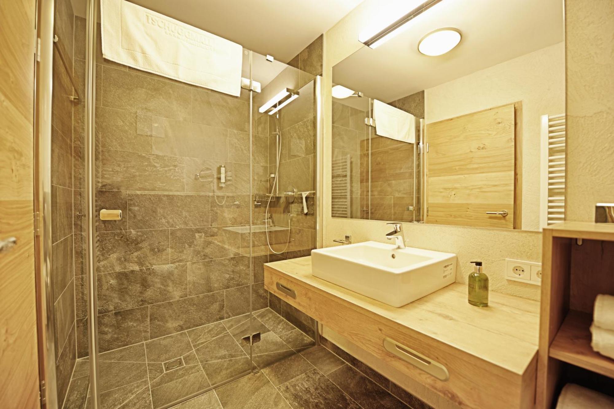 Tschuggmall Apartment *